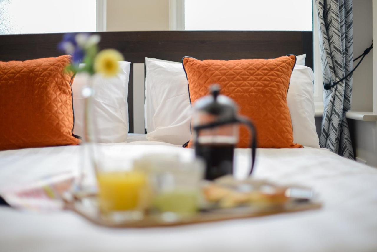 Apartment Three - Free Private Car Park - Sleeps 6 - 3 Shower Rooms - By Ocean City Retreats Plymouth Exterior photo